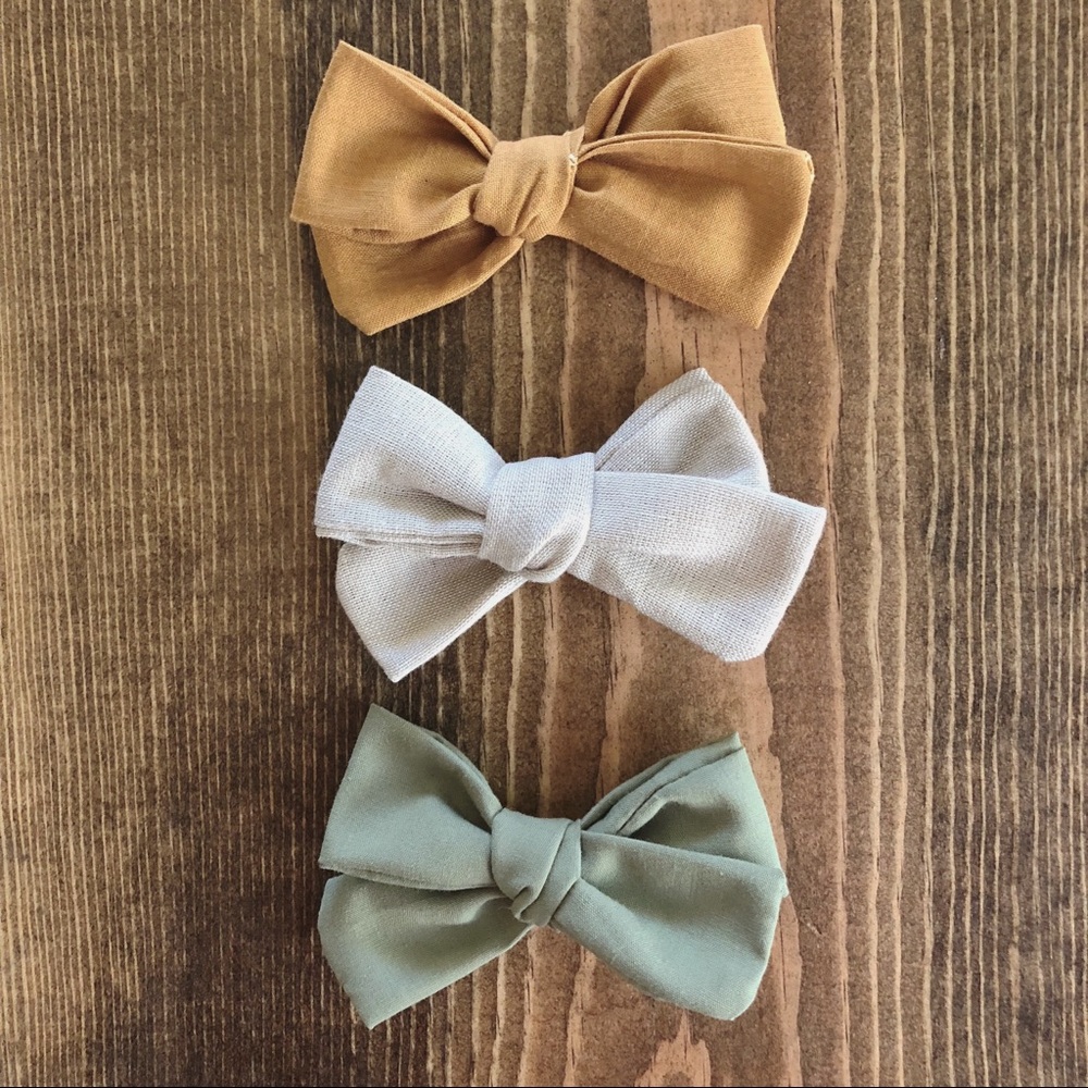 Hair bows